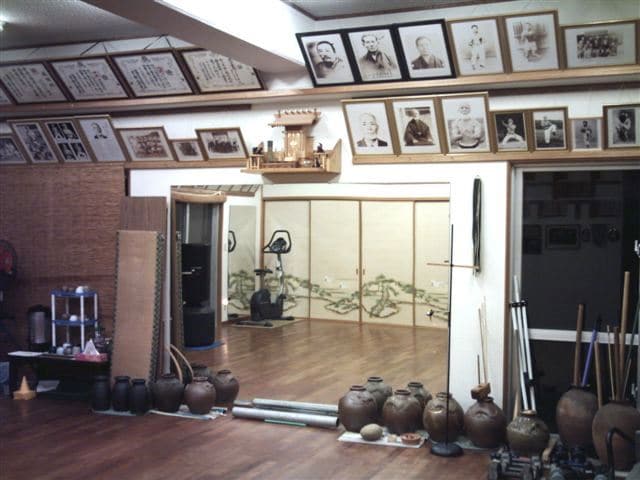 Okinawa Uechi-Ryu Dojo interior picture